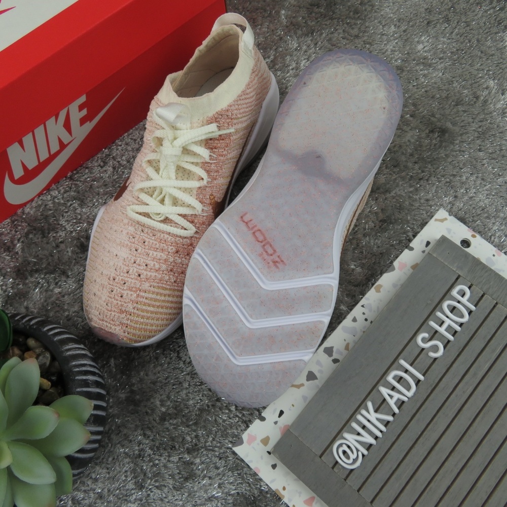 Nike Air Zoom Fearless Sneakers - Picture 5 of 5
